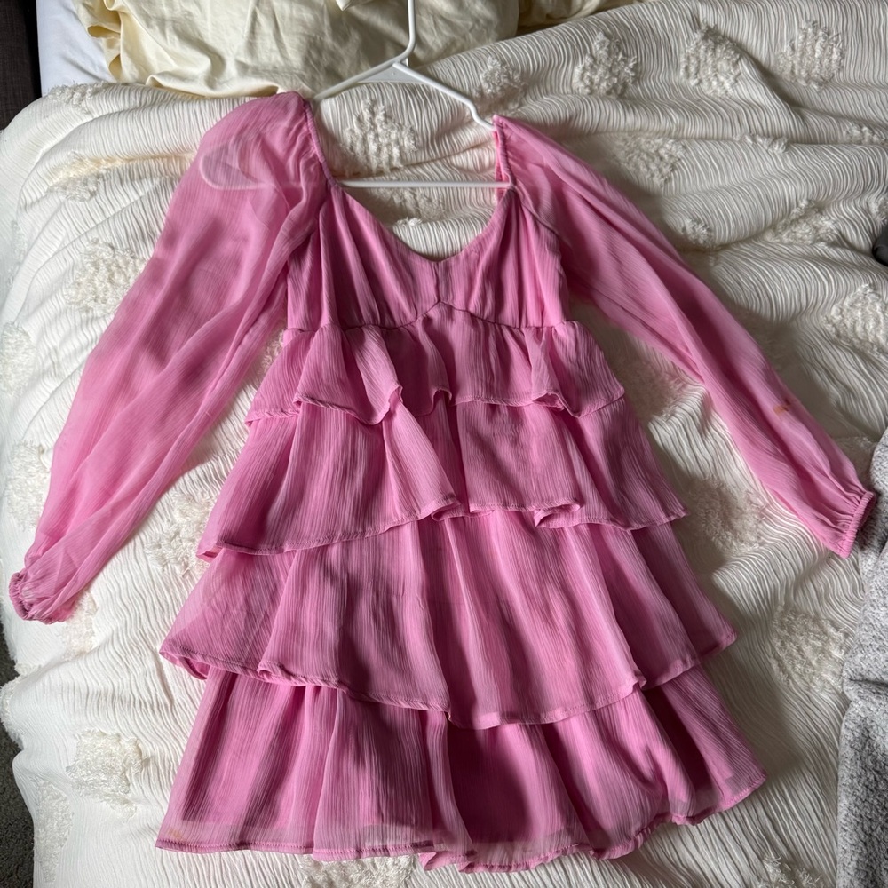 Abercrombie pink ruffle long sleeve dress